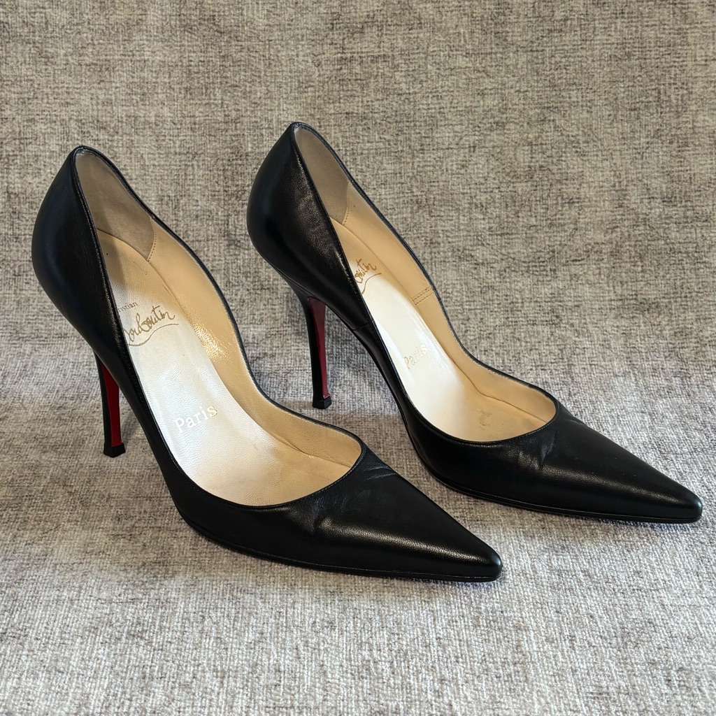 Christian Louboutin Black Patent Leather Pumps 36.5